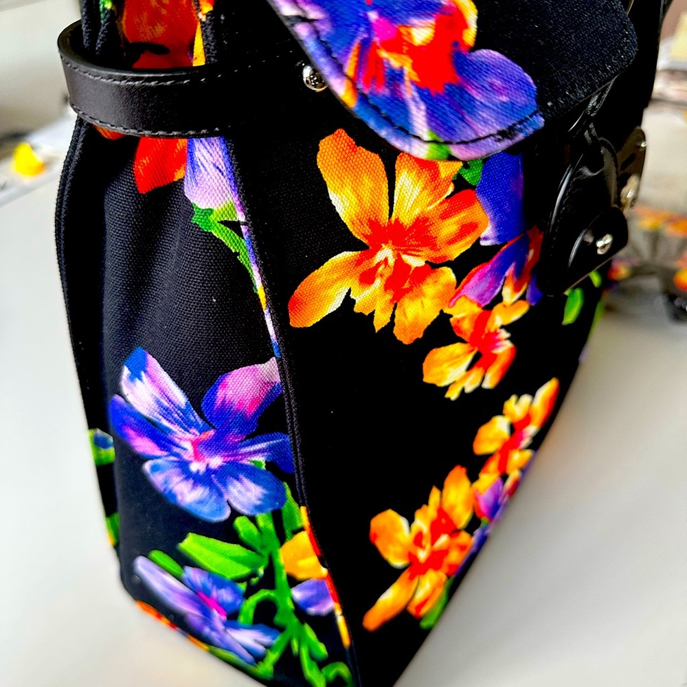 NEW Ralph Lauren Ricky Floral Tote Bag. Beautiful floral design. Ricky original.